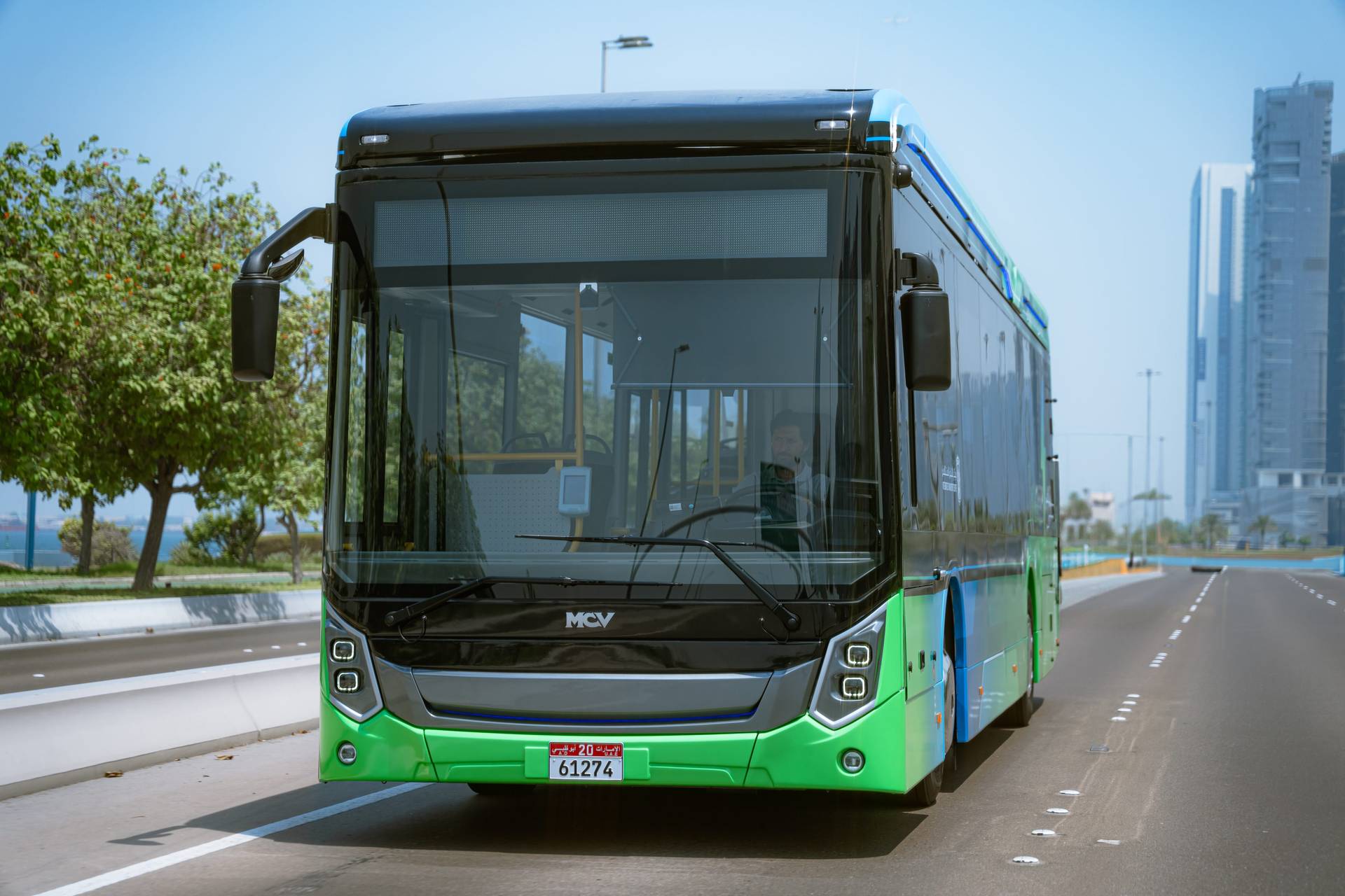 Low Entry Access with kneeling system